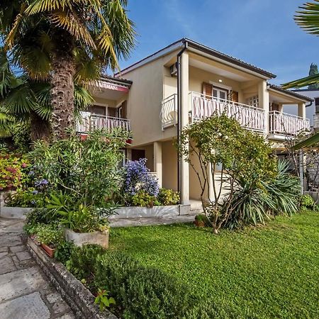 Apartments Pino Rovinj Exterior photo