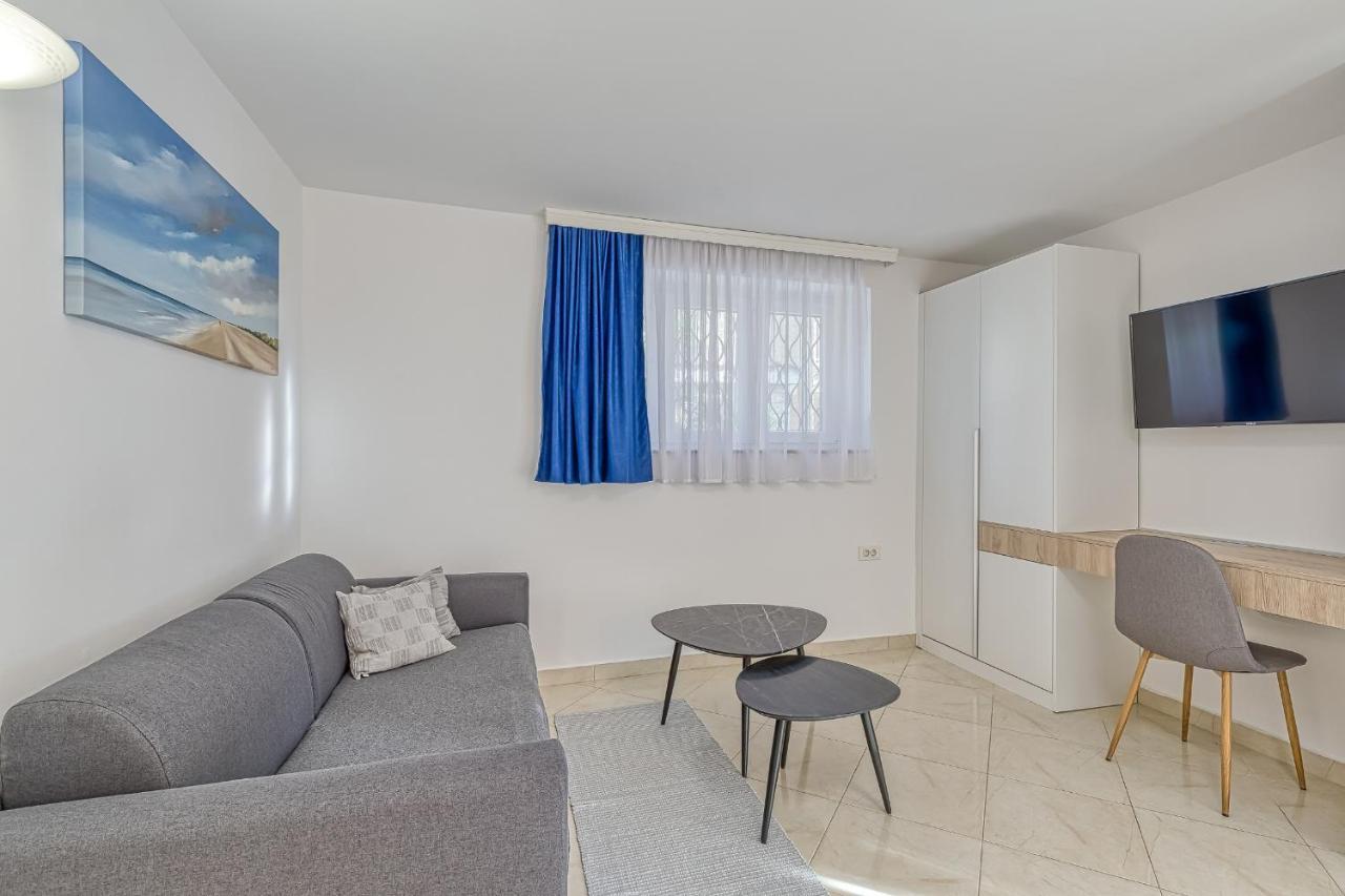 Apartments Pino Rovinj Exterior photo