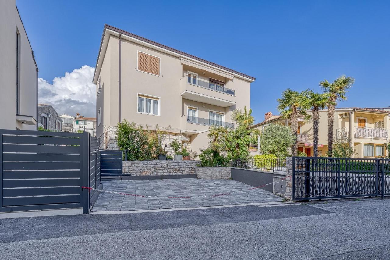 Apartments Pino Rovinj Exterior photo